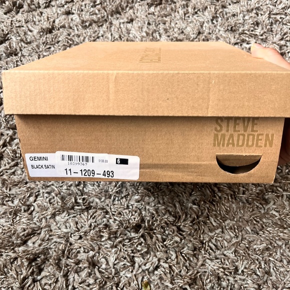 Steve Madden Heels - size 6 - Picture 8 of 8